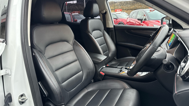 MG Hs 1.5 T-GDI Excite 5dr DCT Petrol Hatchback